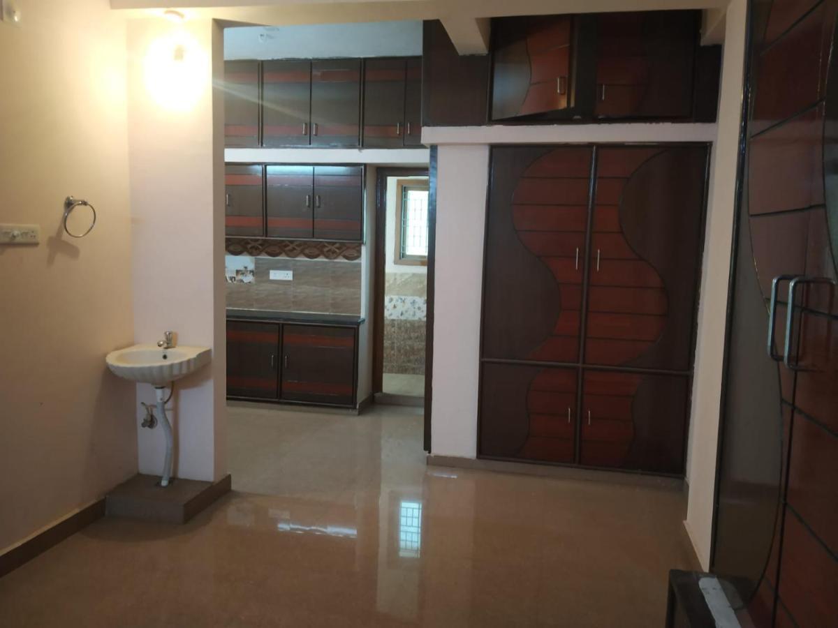 SLS Homestay: Luxury AC Apartments Near Tirumala with Modern Amenities Tirupati Exterior photo