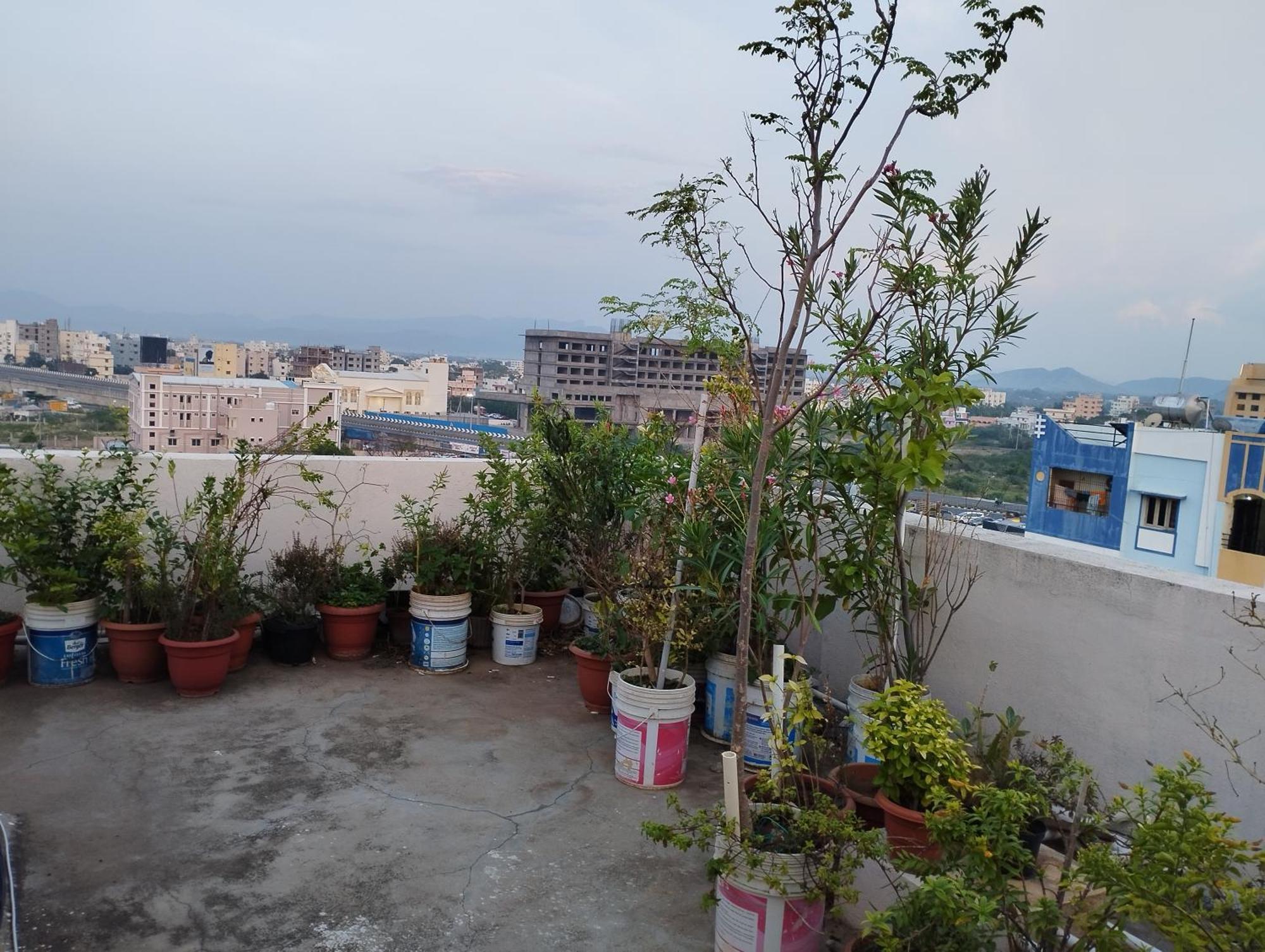 SLS Homestay: Luxury AC Apartments Near Tirumala with Modern Amenities Tirupati Exterior photo