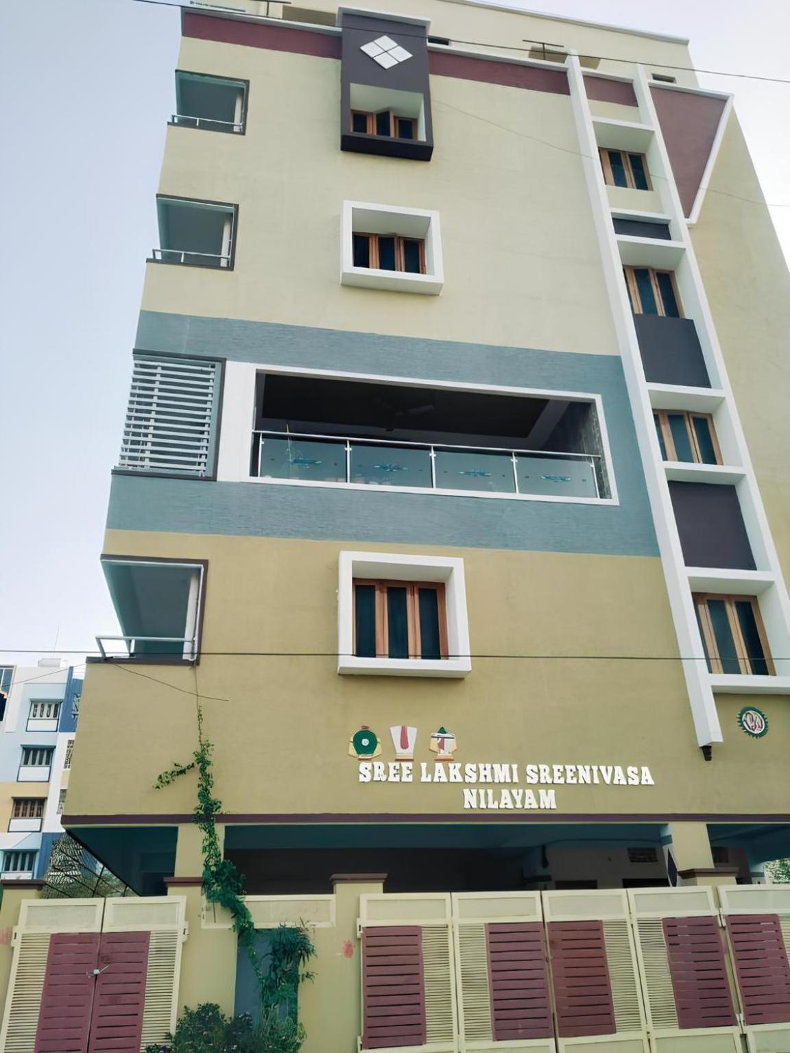 SLS Homestay: Luxury AC Apartments Near Tirumala with Modern Amenities Tirupati Exterior photo